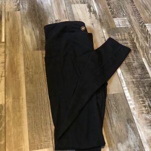 Cute black leggings with pockets